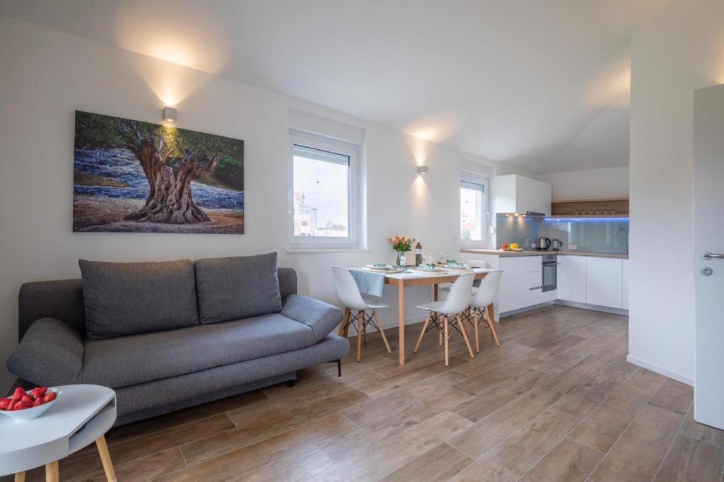 Apartments Melisa Pula Zewnętrze zdjęcie